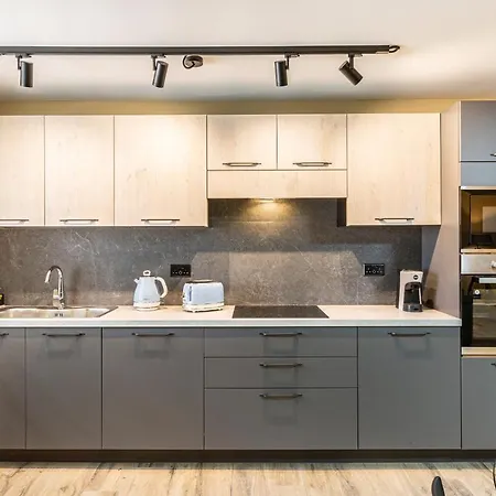 Tatil Evi Peaceful, Comfy 1br Nature Retreat: Serene Bliss By 360 Estates